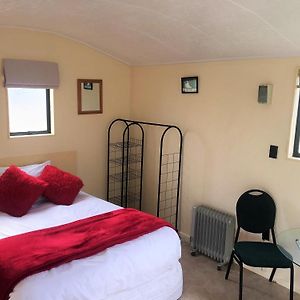 Ensuite Unit